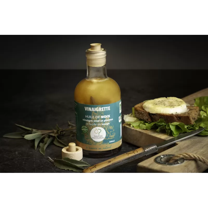 VINAIGRETTE BIO à l'huile de noix, vinaigre miel et plantes et feuille de sauge